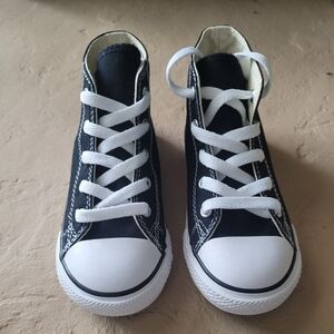 Size 10 Converse Chuck Taylor All Star Black High Top Toddler Sneakers